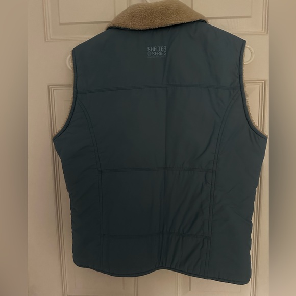 American Eagle Shelter Series Outdoor Vest - Picture 4 of 4